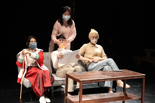 改編《八美圖》 法文系戲劇公演懸疑歌舞劇