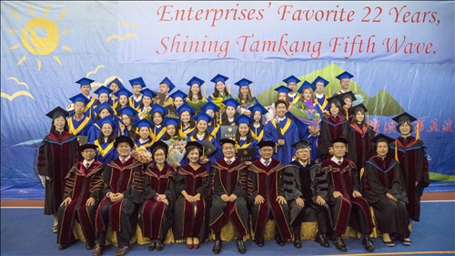 The Island's First All-English Graduation Ceremony Held at Lanyang