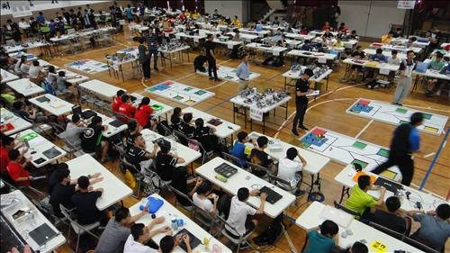 國際奧林匹亞機器人大賽215支隊伍共同較勁