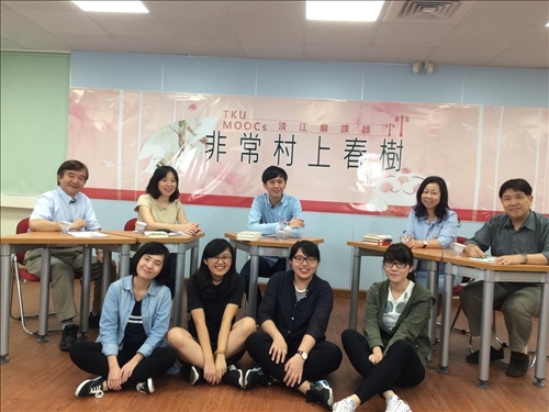 課程黏人「非常村上春樹」磨課師課程獲表揚
