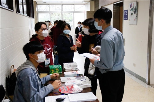 個人申請第二階段面試開跑 逾7000考生搶當準淡江人