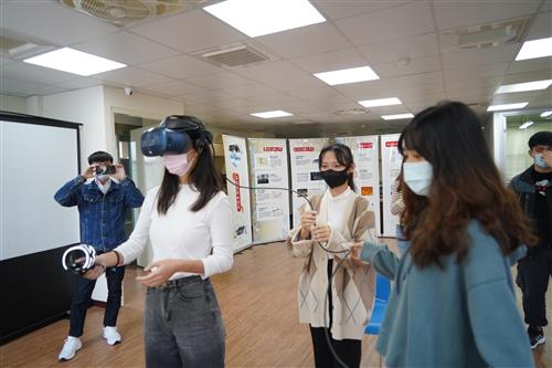 教師跨域研究 AI落地淡江