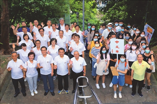 新生開學日 葛校長帶領登克難坡 體驗淡江樸實剛毅傳統