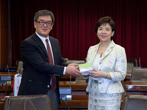 Nagasaki University of Foreign Studies Visits Tamkang
