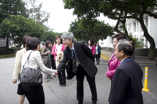 教育部98年度大學校院系所評鑑委員於這兩週蒞校展開實地訪評。