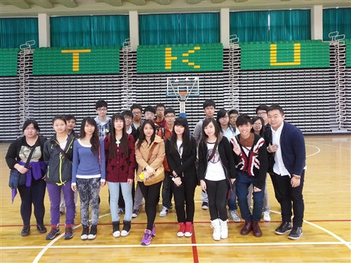 香港道教聯合會四所中學70位師生蒞校參訪。