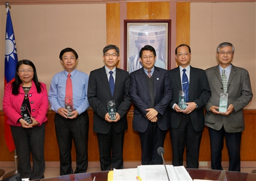 TKU is Honored with Award by Ministry of Education for Study Salary Program