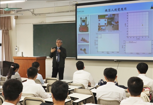 個申面試人數逾7千人 人工智慧 教育與未來設計學系受歡迎