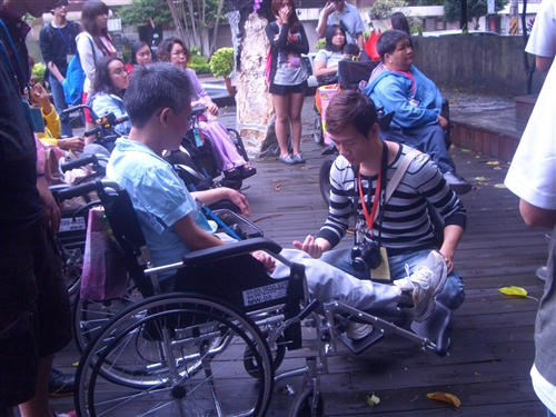 Service Learning to Help the Disabled