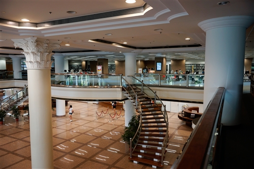 覺生紀念圖書館三樓打造資訊市集概念空間。