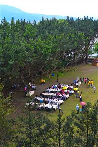 The 2014 Spring Banquet is Held on the  Pasture