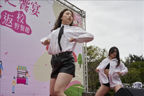 園遊會表演