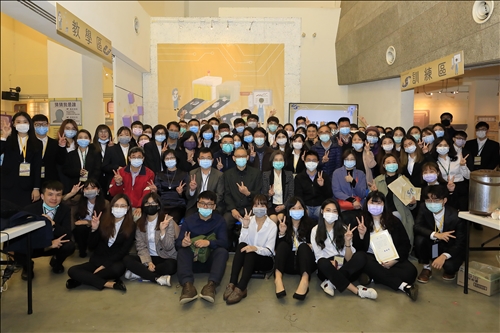 教科US展長才 畢展合作天文館 104銀行