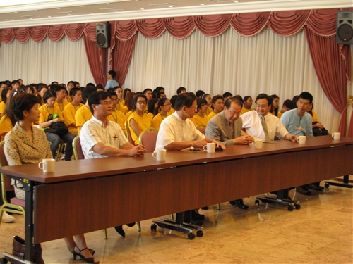 「2009年海外華裔青年語文研習班」活動自7月7日至8月17日在本校淡水校園熱鬧展開，提供全球華裔青年學習華語與認識台灣的最佳途徑。