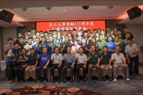 葛校長宴請優秀運動選手 期勉再創佳績