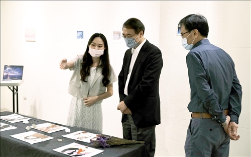 觀展
