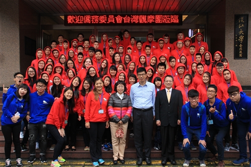 Chinese Youth from All Over Take 21-day Tour of Taiwan