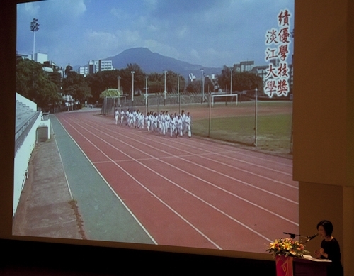 教育部98年度獎勵學校體育績優團體及個人評選，本校因體育設備完善、課程與師資優良，在40多所公私立校院中脫穎而出，榮獲「績優學校獎」，並為全國唯一獲獎的大專校院。