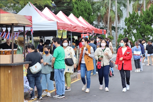 美食 音樂 野餐 校慶園遊會享樂不忘愛地球