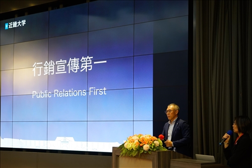 14-世耕石弘總務部長演講(3) (馮文星攝影)