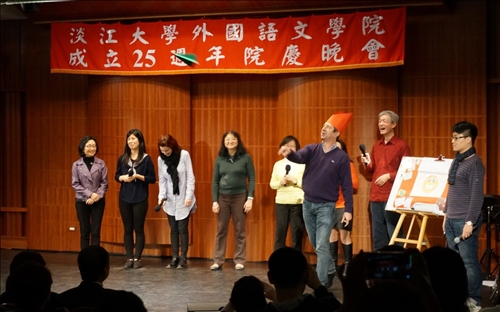 師生獻藝 異國歌舞祝壽