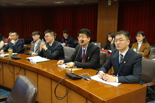 兩岸青年論東西談文化