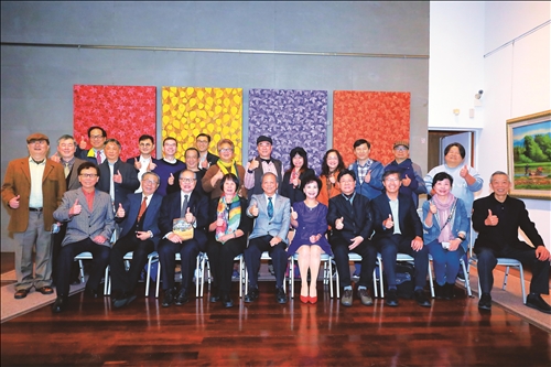 京雅藝術會員聯展 多元媒材風格吸睛