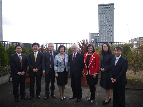 President Chang Attends International Forum at Hosei University