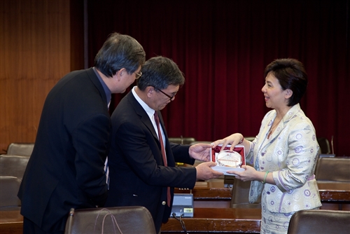 Nagasaki University of Foreign Studies Visits Tamkang