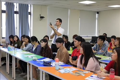 國際事務學院獲教育部雙語化重點培育學院補助