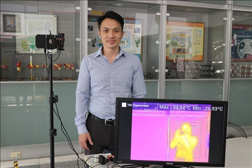 小成本辦大事 資工系副教授張世豪五天打造防疫神器 TKU Thermo