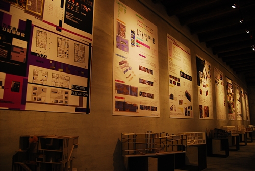建築系師生組成的TAI工作團隊，以大同區迪化街127號店屋為據點，將其打造為具教育及藝文效能的公共交流平台「127號公店」，用藝術風氣活化迪化街區。