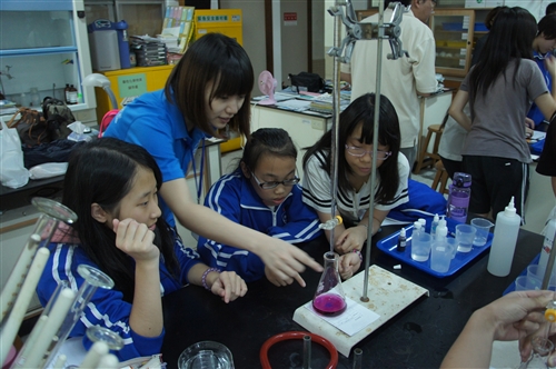 TKU, DaAi TV and Young Scientist Magazine Work Together To Promote Science
