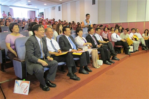 商管碩士在職專班舉辦「102學年度商管EMBA開學典禮」。