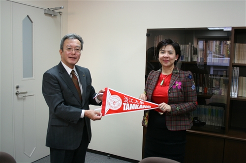 張校長率團赴日本立命館、同志社及京都橘等大學交流訪問。