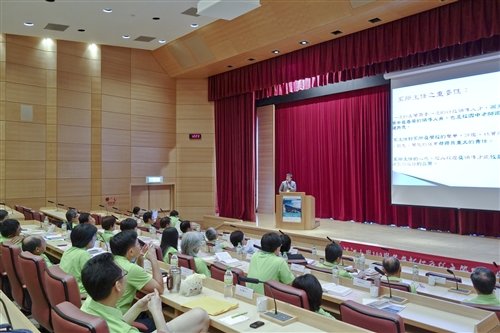 Office of Human Resources Holds Seminar for New Department Heads for 2013 Academic Year