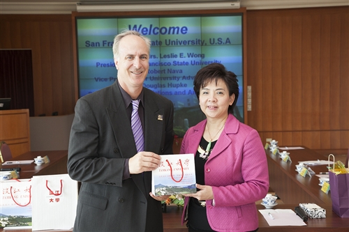 New SF State President Visits Tamkang