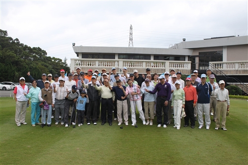 校慶盃教職員高爾夫球賽，揭開61週年校慶序幕。