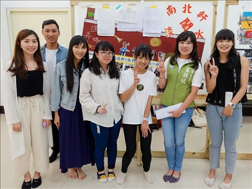4-第三組《南北軒鬧淡水》與呂孫綾立委合影