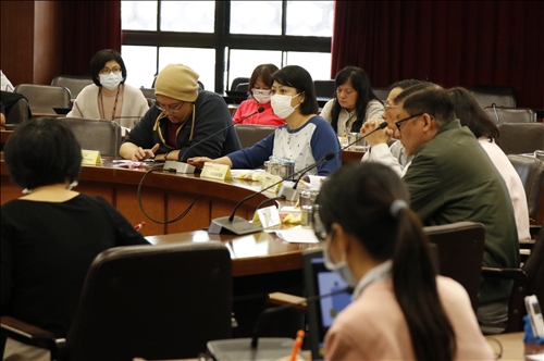 輔導身心障礙學生暨家長座談會 學校家長學生充分溝通