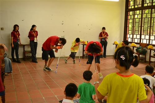 Tamsui Youth Learn How to Save Lives