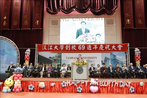 喜迎69校慶頒發首位名譽博士 永光化學集團榮譽董事長陳定川