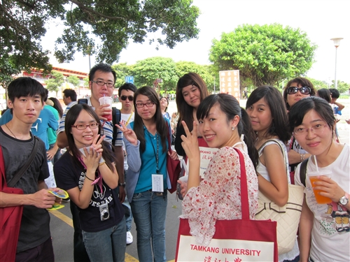 淡水校園進行兩岸大學師生交流活動 --「台灣社會文化體驗營」。