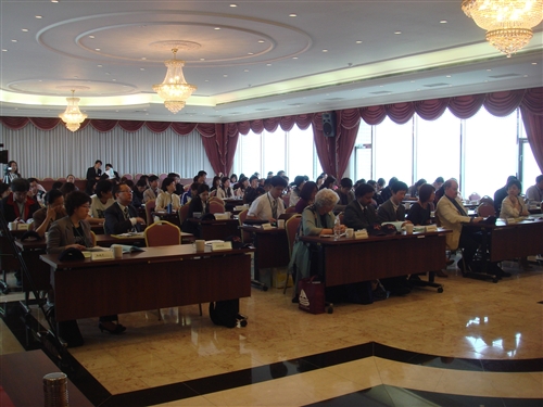 2009台灣國際安全學校暨安健學校論壇在本校淡水校園覺生國際會議廳舉行，與會人員共同探討台灣、美國與日本之安健學校推動制度、經驗與成果。