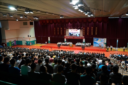 「登克難坡」新生開啟五虎崗歲月第一堂課