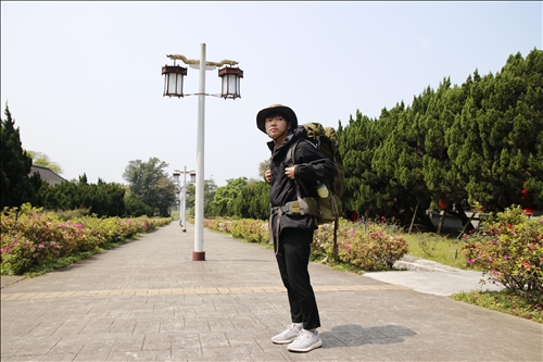 管科四黃仲崎 行腳百岳稜線 最愛臺灣山林