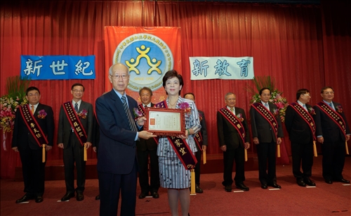 賀！張校長榮獲中華民國私立學校十大傑出校長獎