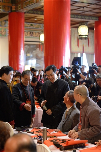 Ben-hang Chang is Honored with 55th Annual Chinese Art and Literature Prize