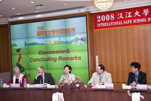 世界衛生組織WHO國際安全學校委員會主席Mr. Max L. Vosskuhler等一行人，蒞校進行國際安全學校（International Safe Schools，簡稱ISS）認證訪視，本校向全世界第一所大學通過健康安全校園認證邁進。