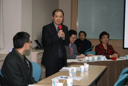 「淡江網路校園實境體驗秀SHOW」於今日在台大校友聯誼會館舉行，校長張家宜親自主持記者會，展現本校網路校園的多樣性。
